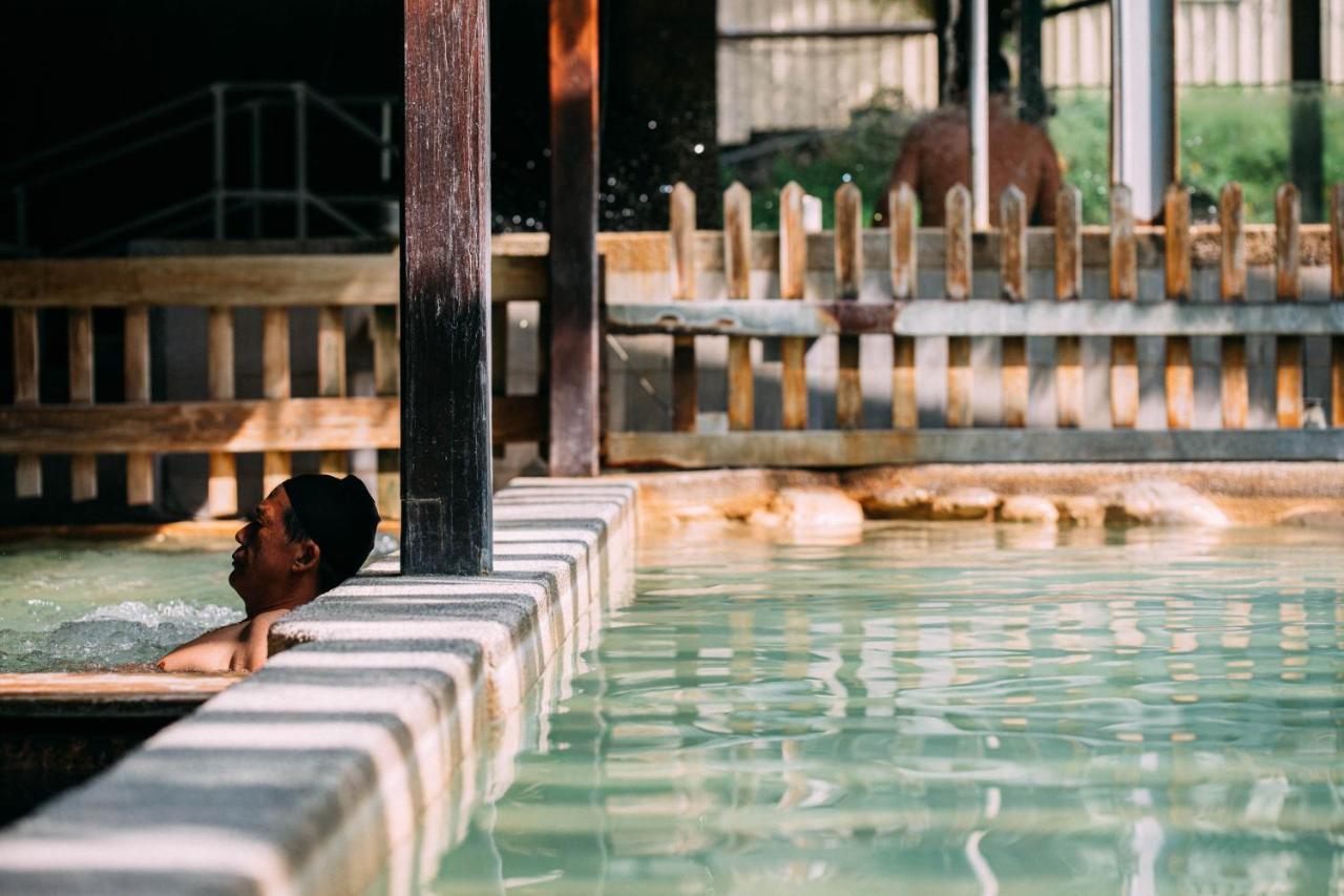 Cdr Hotspring Resort Liugui Εξωτερικό φωτογραφία