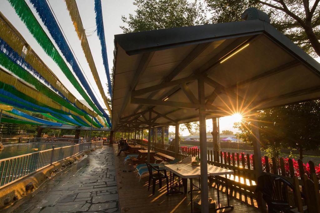 Cdr Hotspring Resort Liugui Εξωτερικό φωτογραφία